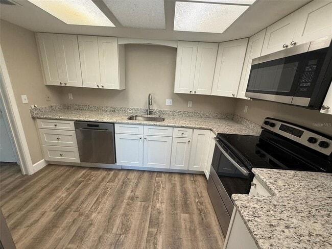 Photo - 3111 Riverside Dr