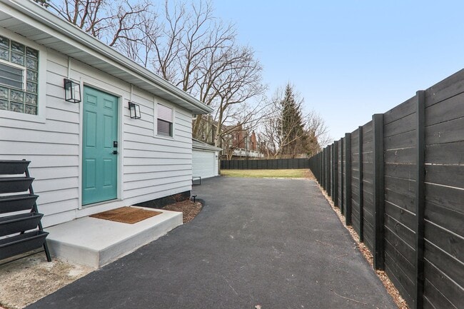 Photo - 502 N Smith St