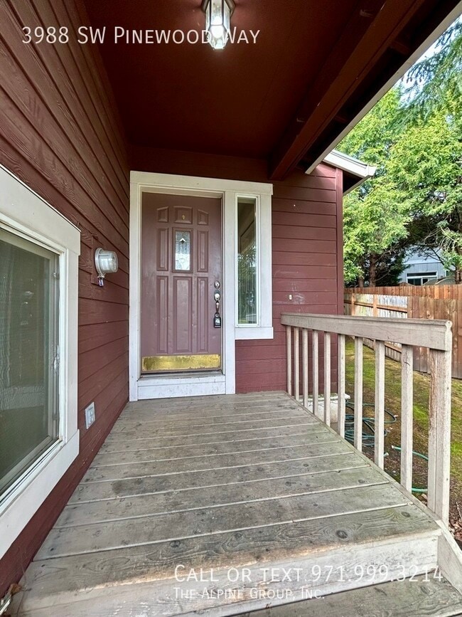 Photo - 3988 SW Pinewood Way