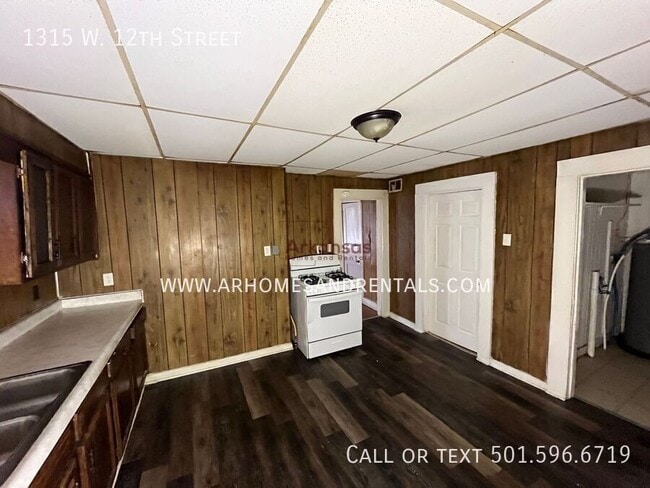 Photo - 1315 W 12th St