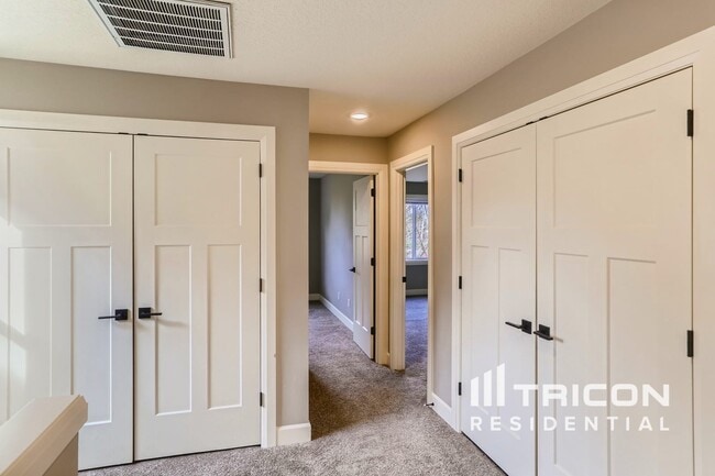 Photo - 16973 University Ave