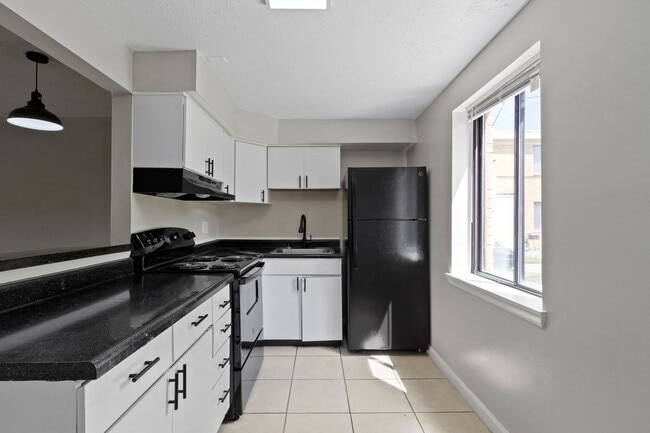 The Vistas Apartment Homes