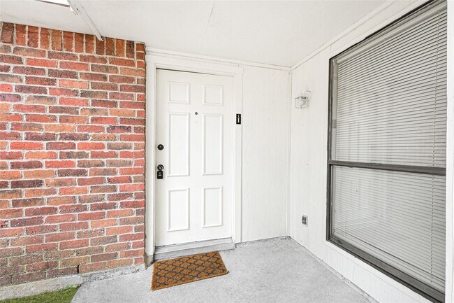 Photo - 17303 Nordway Dr