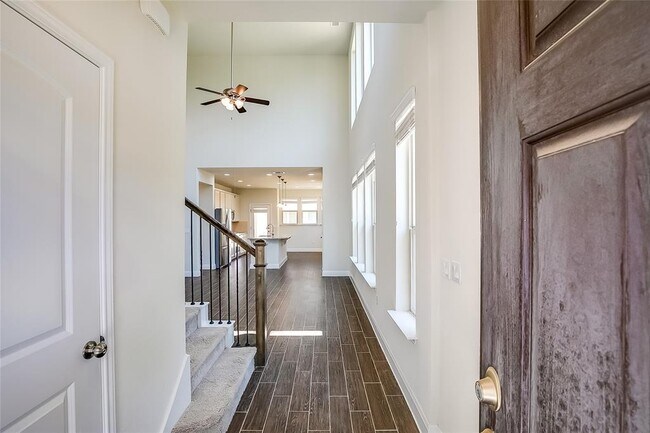 Photo - 10418 Turnbull Loop