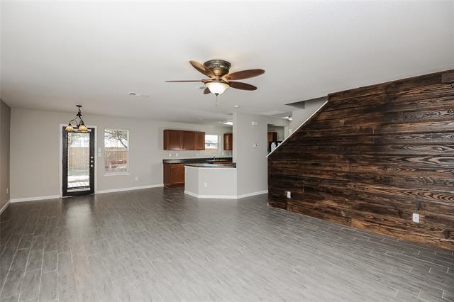 Photo - 8820 Valley River Dr
