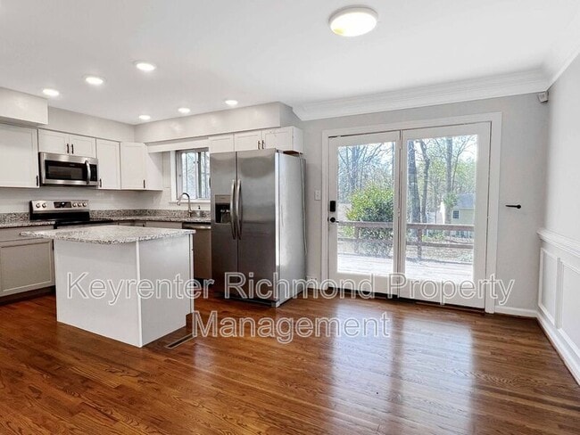 Photo - 2704 Susten Ct