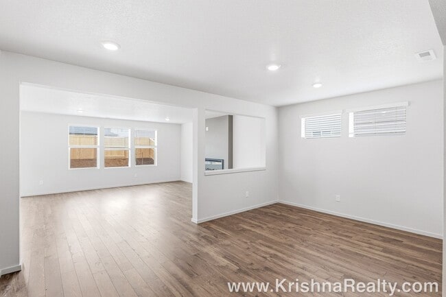 Photo - 5 BD | 3 BA | Brand New Construction | East Park Village | Salem Home!