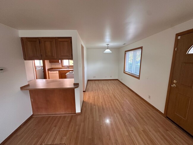 Photo - SeaTac rambler ready for its next residents!