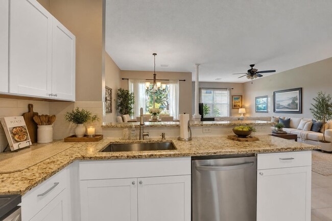 254 River Bluff Ln