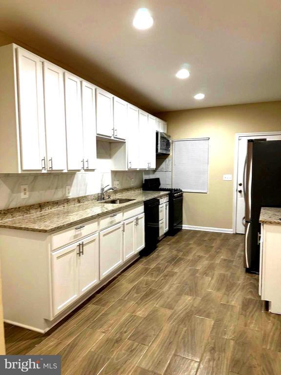 Photo - 335 N Stricker St