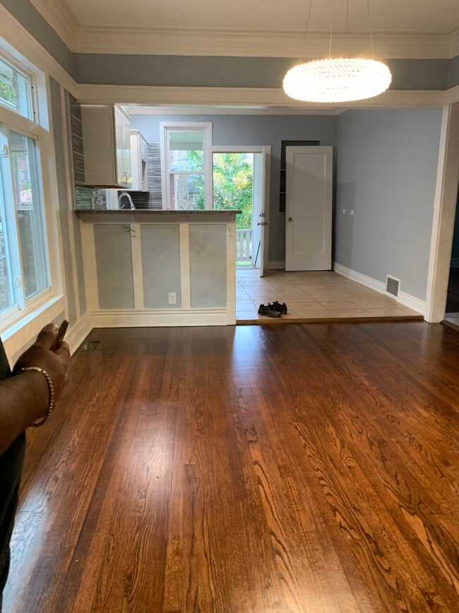 Photo - 8109 S Dorchester Ave