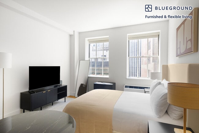 Building Photo - 63 Wall St