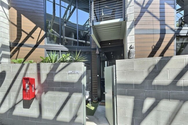 Photo - 217 N 12th St