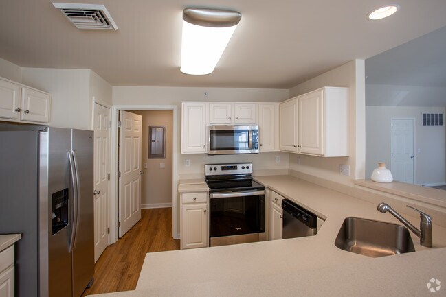 Kitchen - Hanover Glen