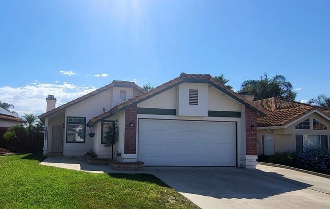 Building Photo - Nice Single Story in Quiet Murrieta Neighb...