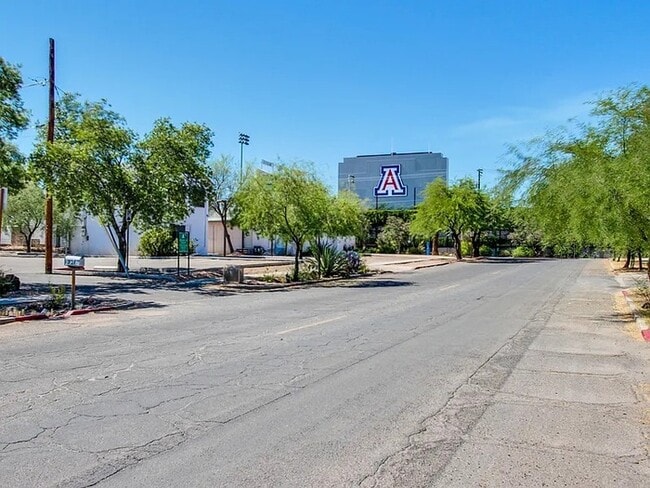 Photo - 322 N Cherry Ave