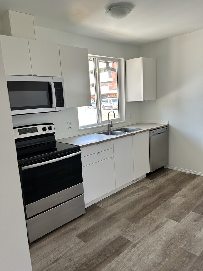 Photo - 11358-11353 53 St NW Unit 11358 - Bsmt