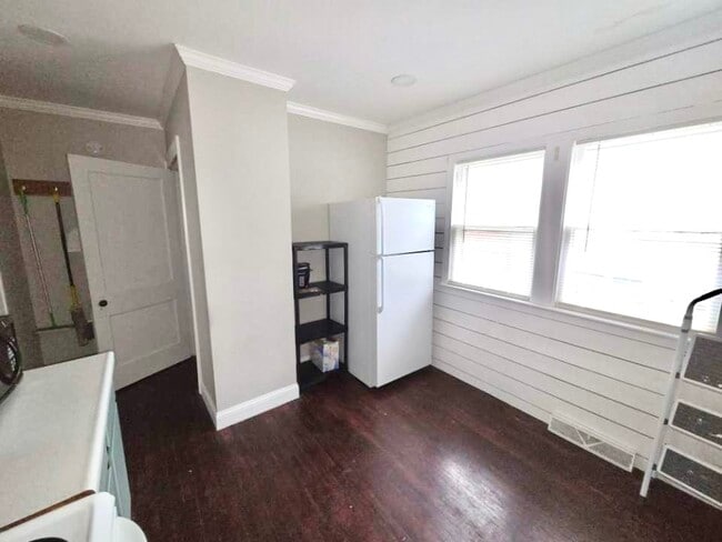 Photo - 718 N Chevrolet Ave