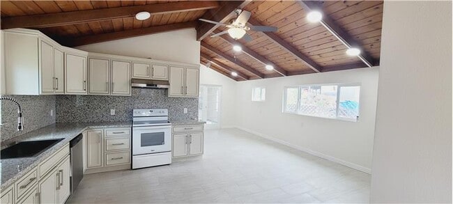 Photo - 5116 Sandmound Blvd