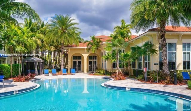 Photo - 200 Palm Cir W Unit 107