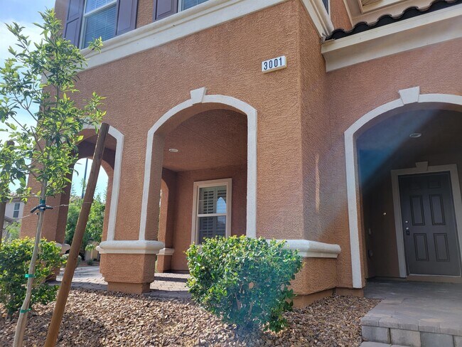 Photo - 3001 Camino Sereno Ave