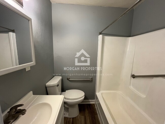 Photo - 2324 State St Unit 2