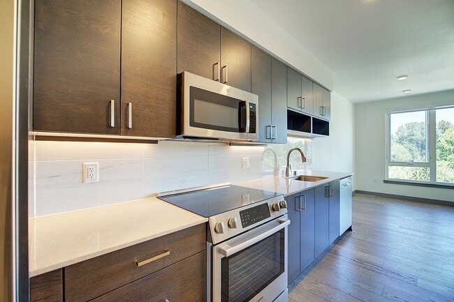 Photo - 11903 NE 128th St Unit 605