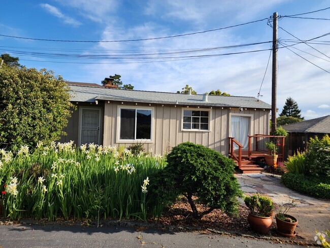 Building Photo - 203 Morning Sun Ave Rental