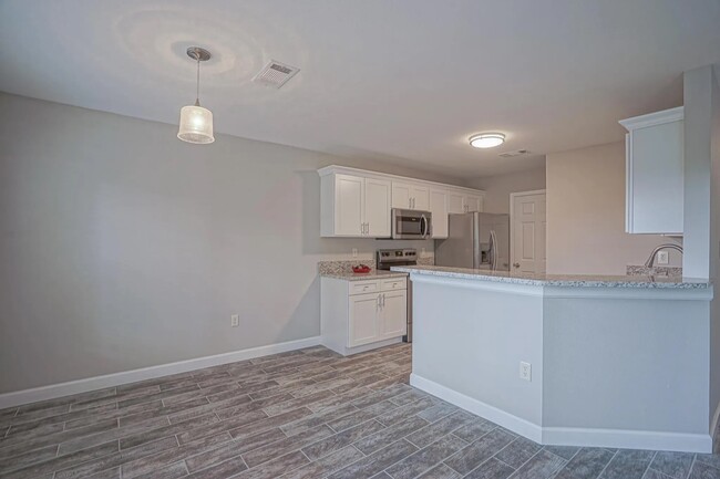 Photo - 224 Twin Lakes Ln