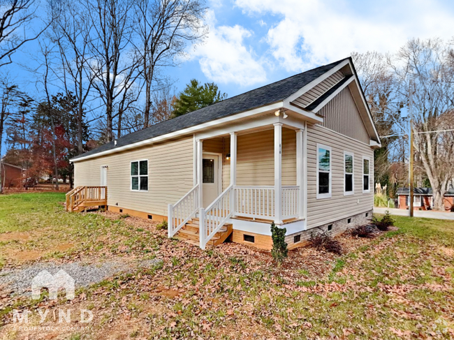 Building Photo - 616 Sumac Ln Rental