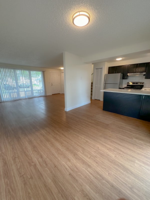 Photo - 515 N Sommer Rd