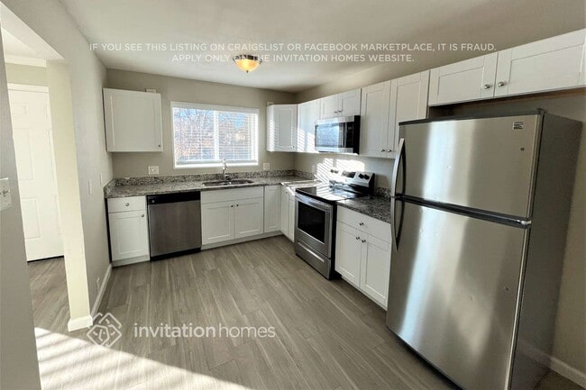 Photo - 1061 E 105th Pl