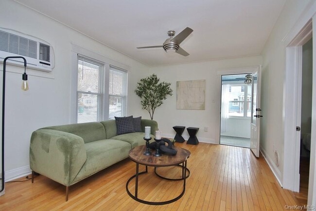 Photo - 122 Washington Ave