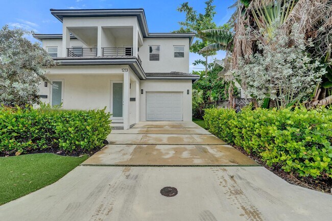 Photo - 1213 W Las Olas Blvd
