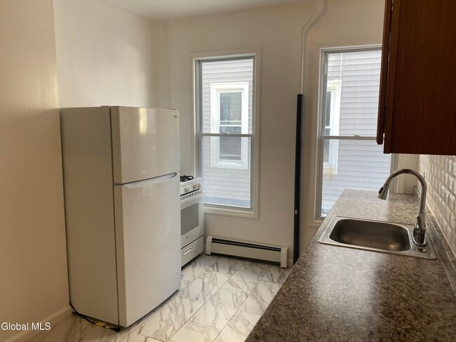 Photo - 407 Victory Ave