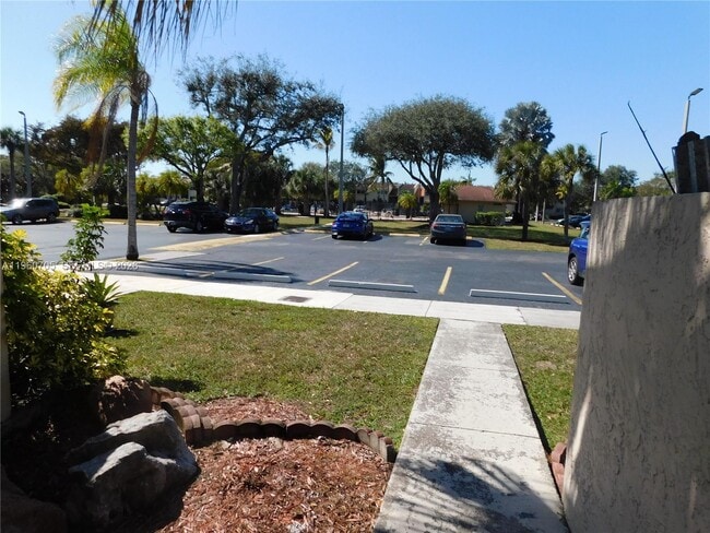 Photo - 14211 Kendale Lakes Cir