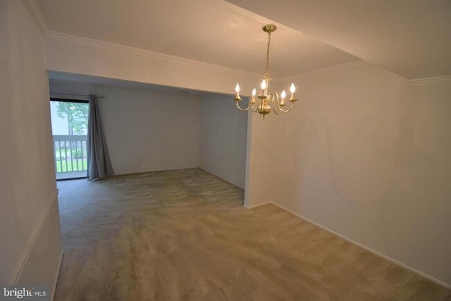 Building Photo - 2507 Glengyle Dr