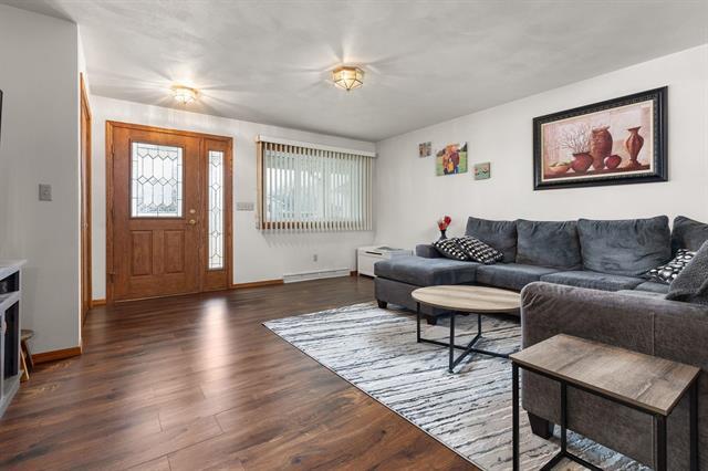 Photo - 510 E Peter Ln