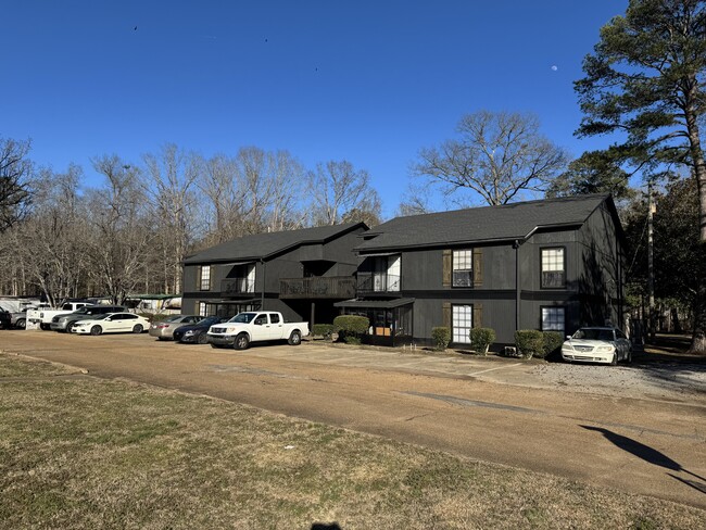 Building Photo - 20 Knights Cove Unit 11