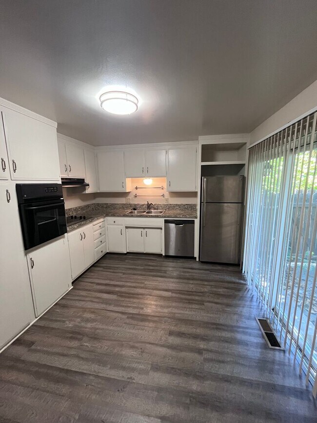 Photo - UPDATED 2 BEDROOM, TWO STORY DUPLEX!!