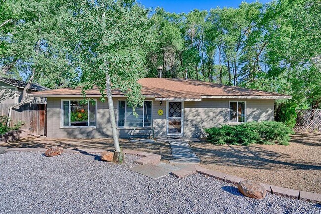 Building Photo - 3131 N Park Dr