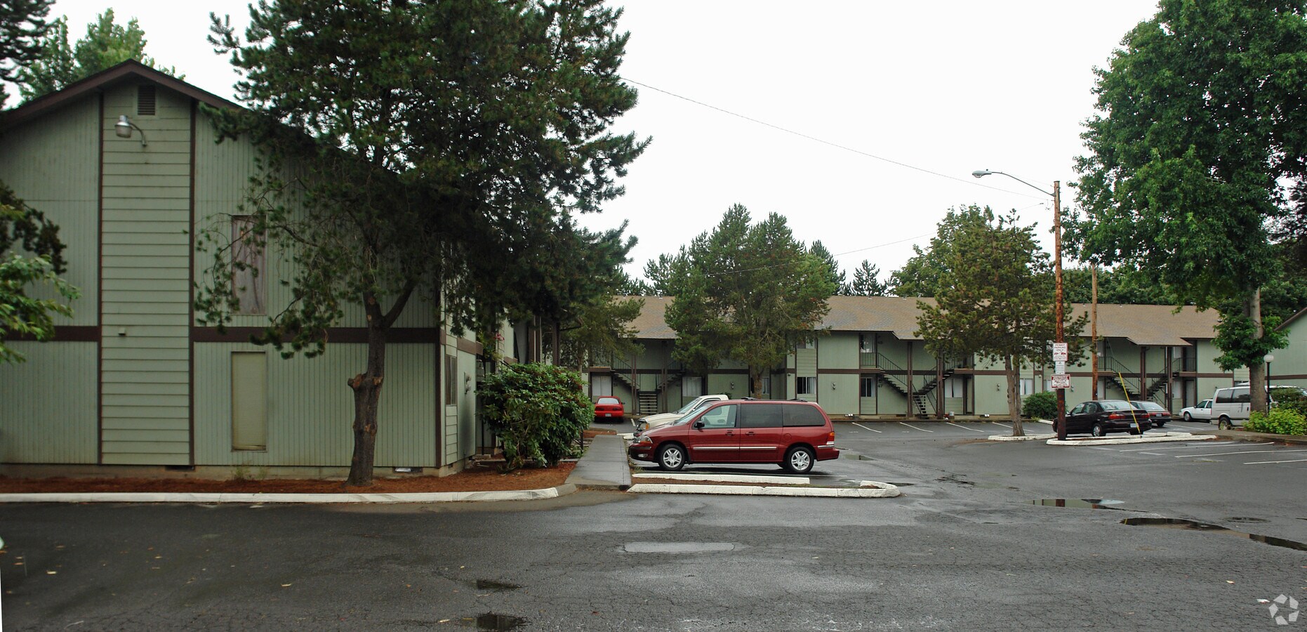 Evergreen Park Apartments - Evergreen Park Apartments