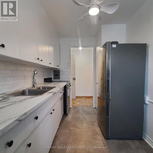 Photo - 65 Old Mill Rd Unité 8