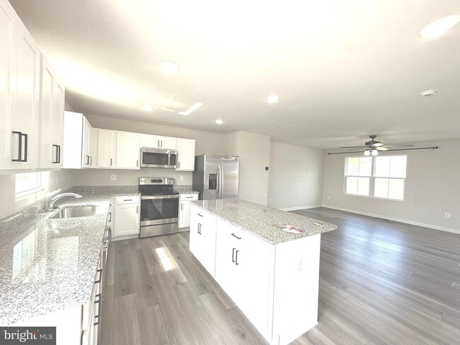 Photo - 365 Otero Ln