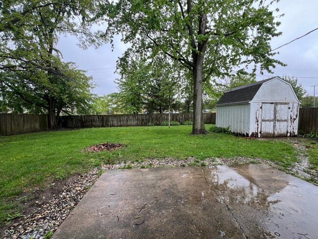 Photo - 223 Highwood Dr