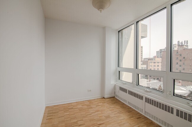 Photo - 1975 Maisonneuve Blvd W Unit 1903