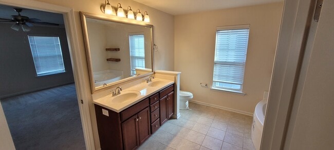 Photo - 272 Moonstone Ct