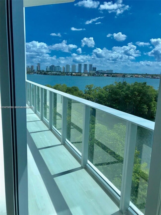 Photo - 17111 Biscayne Blvd Unit 408