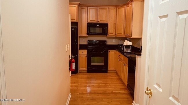 Photo - 523 Sophee Ln