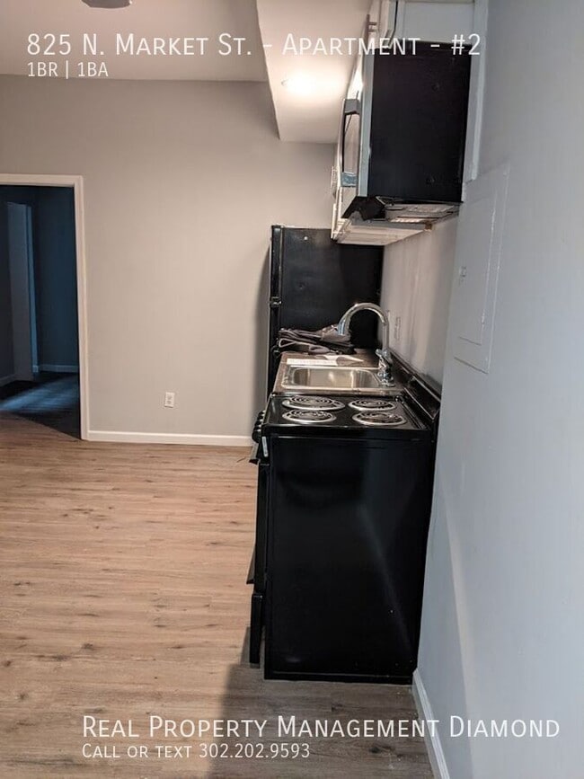 Photo - 825 N Market St Unidad #2